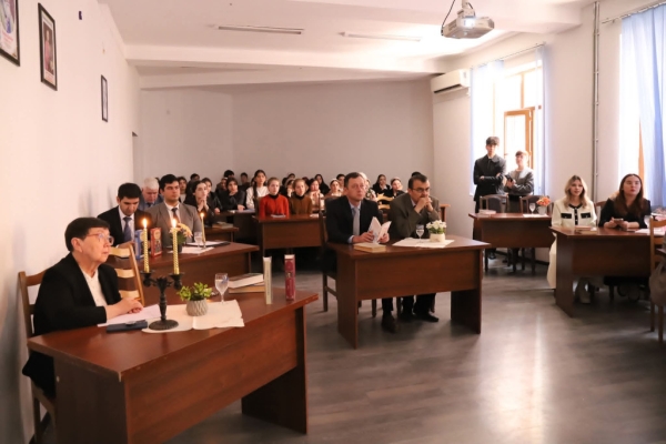 Литературная гостиная «Вспоминая имена» прошла в Душанбе Литературная гостиная «Вспоминая имена» прошла в Душанбе