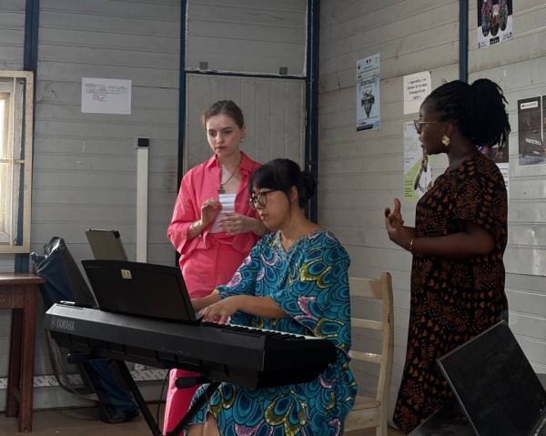 &laquo;Восходящие звёзды&raquo; провели мастер-класс в Бенине