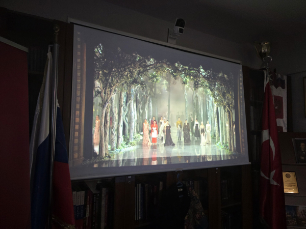 В Стамбуле прошла лекция о влиянии русского стиля на мировую высокую моду