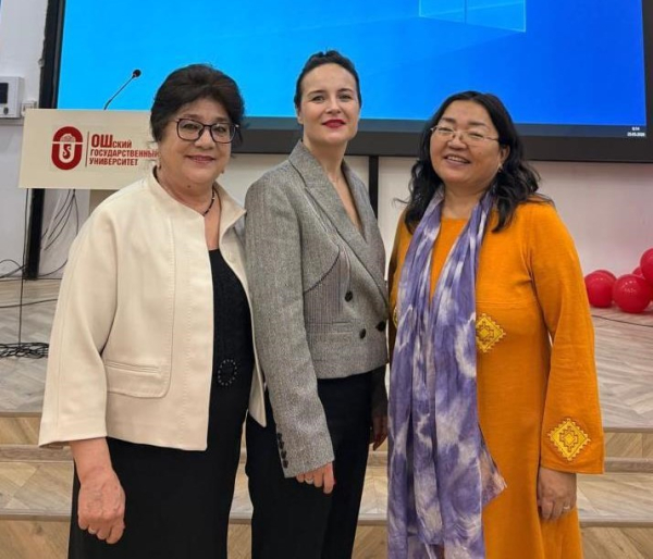 В Оше прошла лекция о &laquo;Школе молодого переводчика&raquo; и презентация выставки, посвящённой Михаилу Булгакову