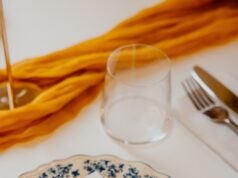 Ресторан Aroma и MAKEUP KITCHEN запускают уникальную коллаборацию: коктейль «Бармен» — почувствуй себя создателем красоты!