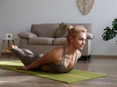 Шалабхасана, поза саранчи в йоге: техника выполнения, польза, фото