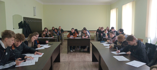 В Рыбнице написали &laquo;Диктант Победы&raquo;, посвящённый 130-летию Георгия Жукова