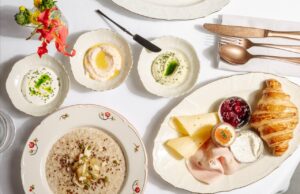 Reina Bistro запускает завтраки: от классики с икрой до идеальной полбы