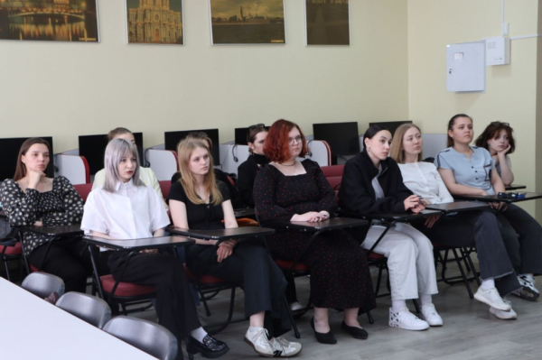 В Бресте прошёл литературный час, посвящённый писателям-фронтовикам