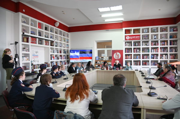 Ежегодная читательская конференция &laquo;Новейшая литература Донбасса&raquo; прошла в Донецке