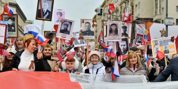 Торжества в День Победы проходят в России и за рубежом