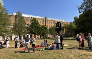 В Лондоне почтили память советских солдат в честь 81-й годовщины Победы