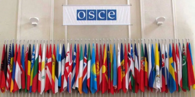 verhovnyj-komissar-obse-kristof-kamp-prizval-litvu-uvazhat-jazyki-nacmenshinstv-44bdd3c