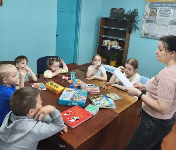 В белорусских Ушачах дошкольники познакомились с творчеством Андрея Усачёва через игру