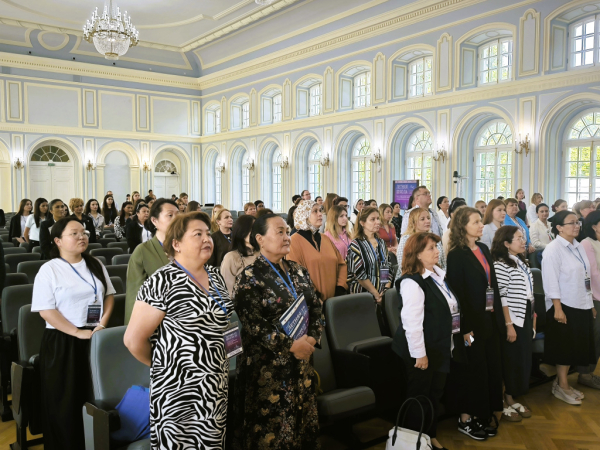 В Санкт-Петербурге стартовала летняя школа для преподавателей русского языка из 23 стран