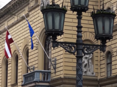 Руслан Панкратов заявил об этноциде в Латвии в связи с ограничением русскоязычного вещания