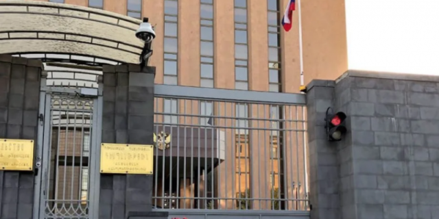 posolstvo-rf-v-armenii-vozmushheno-vyskazyvaniem-gubernatora-shirakskoj-oblasti-5db7abe
